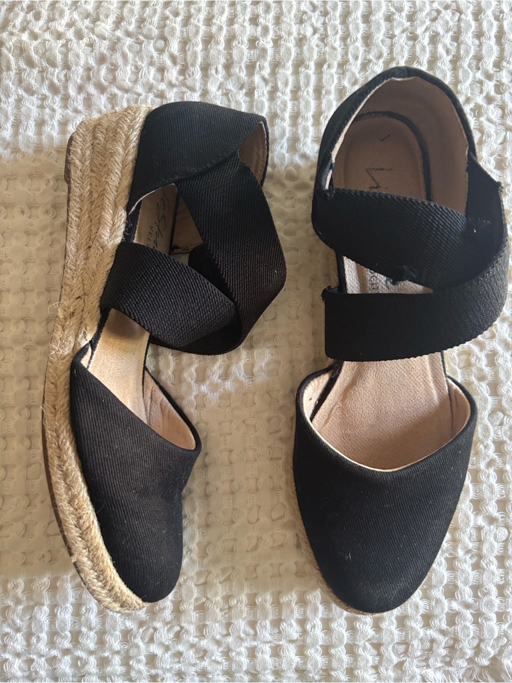 LifeStride Women's Keaton Wedge Espadrille 6.5 Slip on Shoes